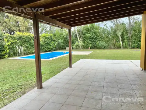 Casa 6 ambientes con 3 baños