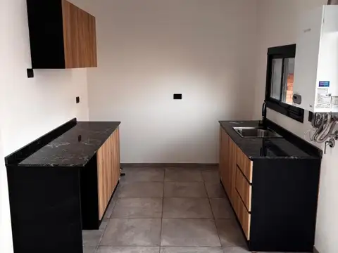 Casa 3 ambientes con 2 baños