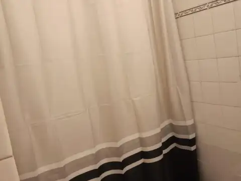 EN VENTA EN MARTIN CORONADO DEPTO. 5 AMBIENTES DE 95,5 M2 CUBIERTOS EN PLANTA BAJA - FICHA 8500