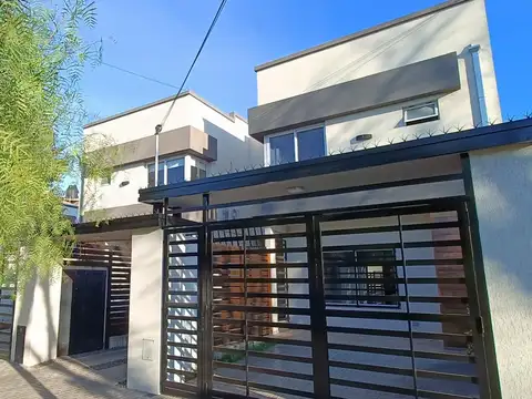 Duplex en Venta en Ituzaingo