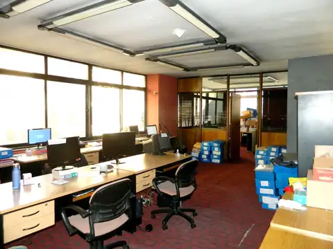 Oportunidad  u$s 1110 el m2 Oficina Venta 4 amb Centro