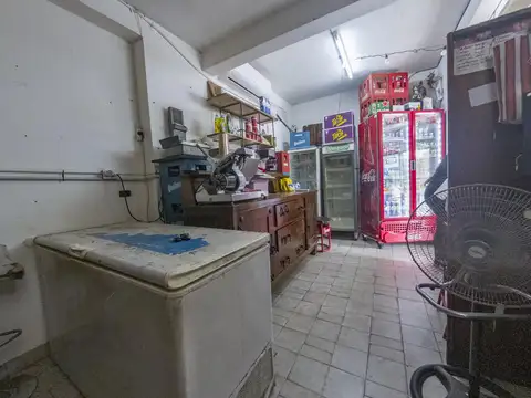 Local en Alquiler en Villa del Parque, $ 800.000