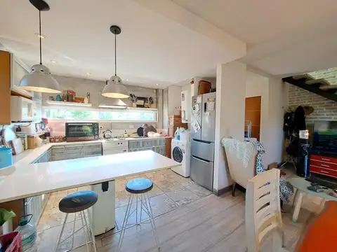 Casa 3 ambientes con 2 baños