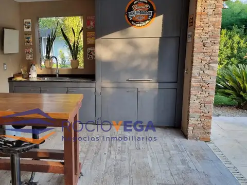 Casa 4 ambientes con 3 baños
