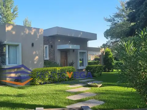 Casa en venta en Cardenal del Monte, General Rodriguez