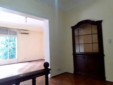 Venta de PH, en Villa Gral Mitre