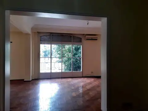 Depto Tipo Casa 6 ambientes con 3 baños