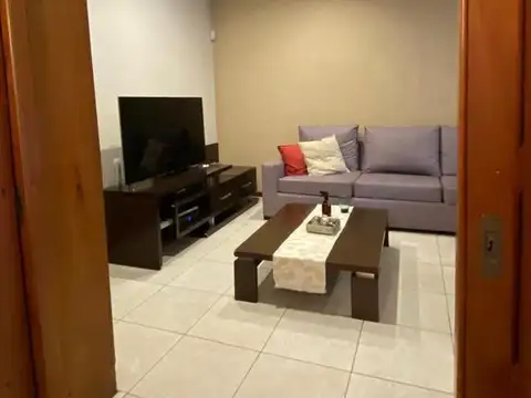 Casa 6 ambientes con 4 baños