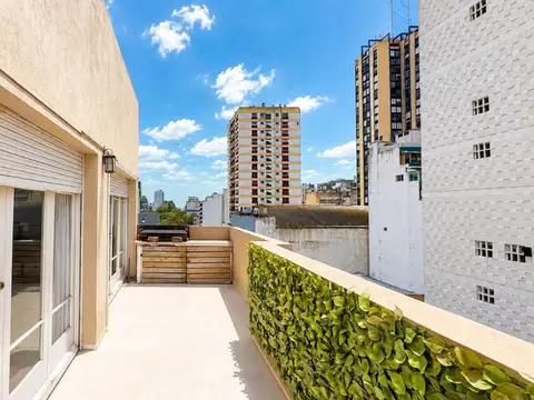 VENTA DEPARTAMENTO 5 AMBIENTES FRENTE CENTRO