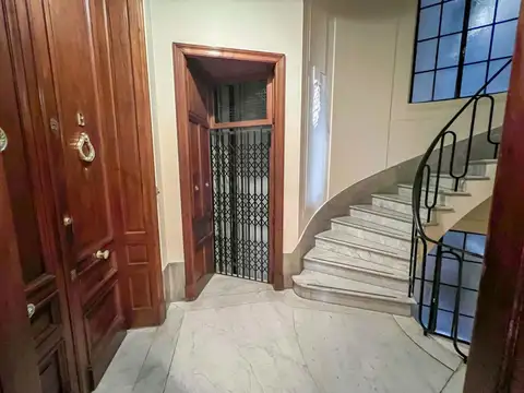 Departamento 5 ambientes con 2 baños