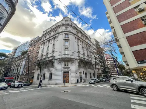 Juncal 1300