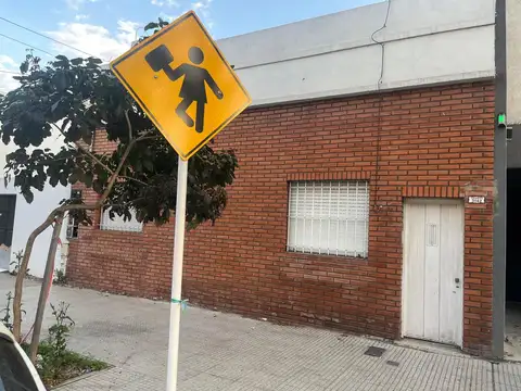 Cervantes 3100, Piso PB