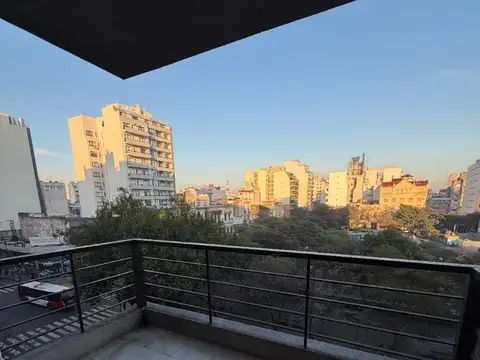 Departamento en Alquiler en Balvanera, $ 800.000