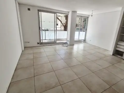 VENTA - DEPARTAMENTO 1 AMBIENTE - CON COCHERA - BALCÓN - PILETA - SUM - PARRILLA