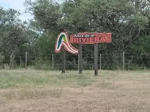 Terreno en venta de 667 m² en Altos de la Riviera