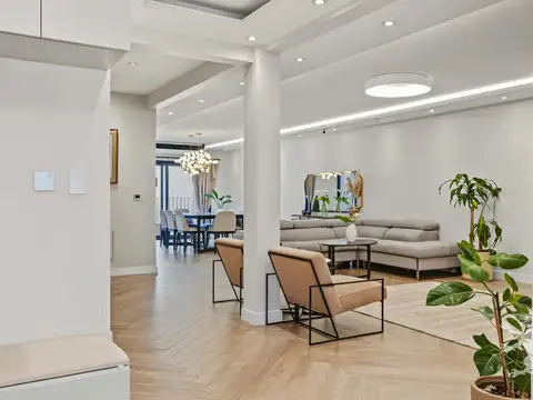Casa 6 ambientes con 4 baños