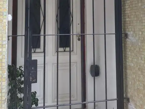 Depto Tipo Casa en Venta de 5 ambientes