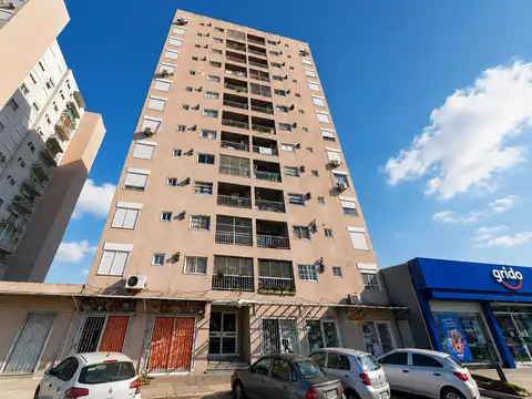 DEPARTAMENTO DE 3 AMBIENTES EN ALQUILER SOBRE AVENIDA PRESIDENTE JUAN DOMINGO PERON 478