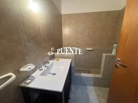 Depto Tipo Casa 3 ambientes con 2 baños