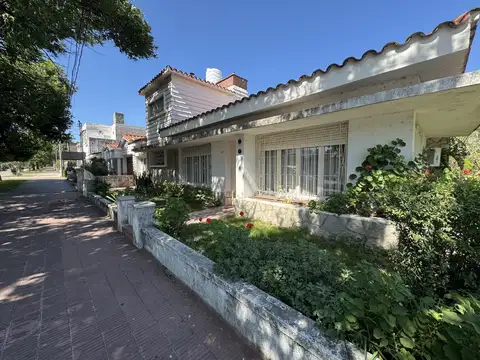 Casa en venta en Juniors