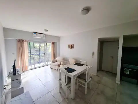 Colombres 700, Piso 2