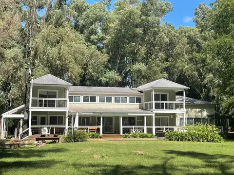 Casa en venta, 4 dormitorios en El Aduar, con balcón