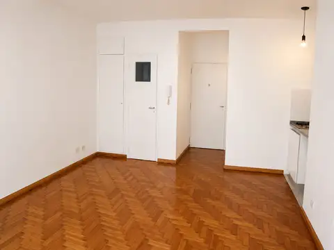 Departamento en Alquiler en Parque Las Heras, $ 490.000
