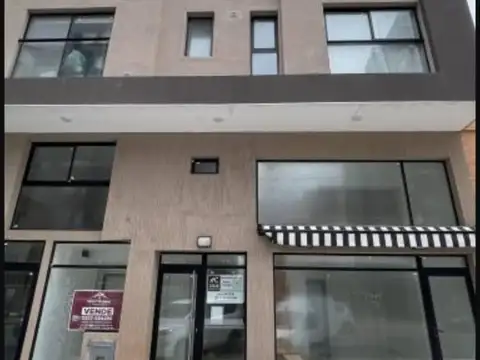 Avenida Libertador San Martin 100