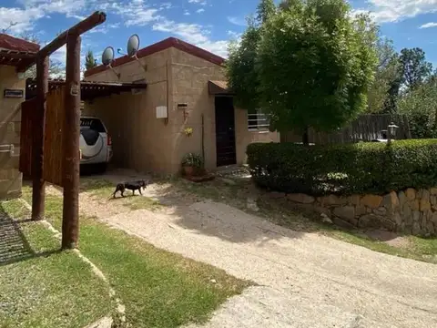 Casa en venta - 3 Dormitorios 3 Baños - San Luis