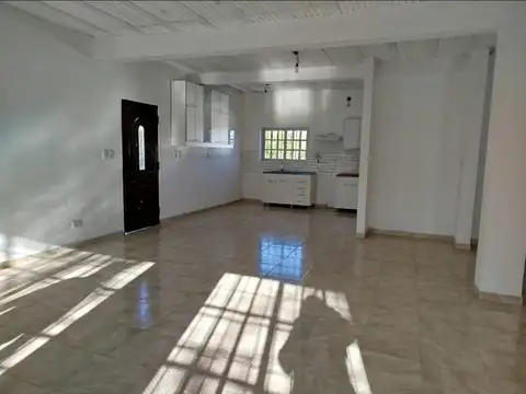 Departamento en Alquiler en Del Viso, $ 800.000
