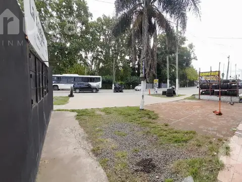 Av. Eduardo Madero (ruta 26) al 600