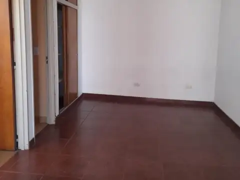 Departamento en Alquiler en Balvanera, $ 420.000