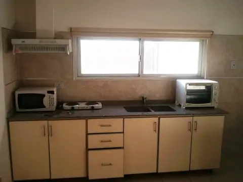 Departamento en Alquiler en Lanus Este, $ 350.000