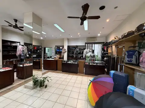 Local en Venta 50 años
