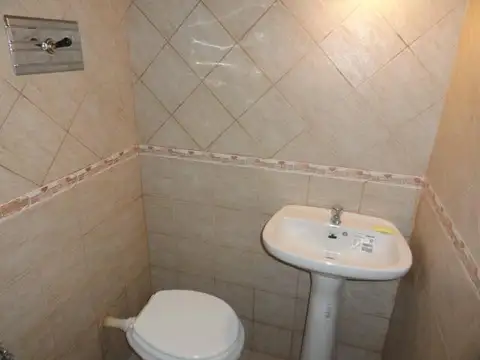 Local en Alquiler en Banfield, $ 650.000