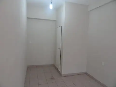 Local en Alquiler en Banfield, $ 650.000
