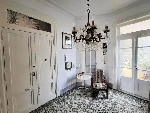 Exclusivo Piso Antiguo Tipo PH Solo 3 Pisos - Asc - Balvaner