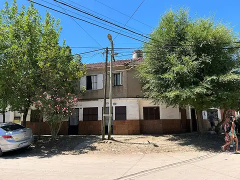 DEPTO 2 AMB. CENTRO - 1° PISO A LA CALLE