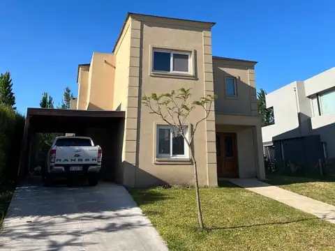 Casa en Venta en Castaños 3 dormitorios, Nordelta 100