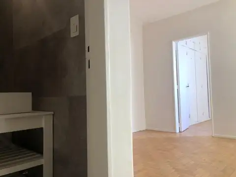 Reciclado, Buena distribución, Luminoso, balcón con lavadero