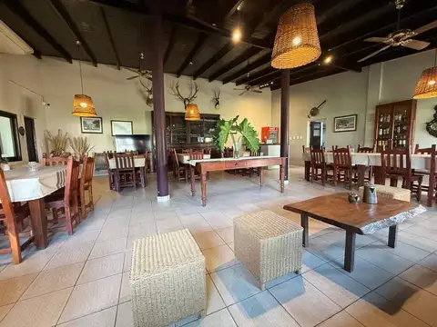 Hotel en Venta en Esquina, USD 2.200.000
