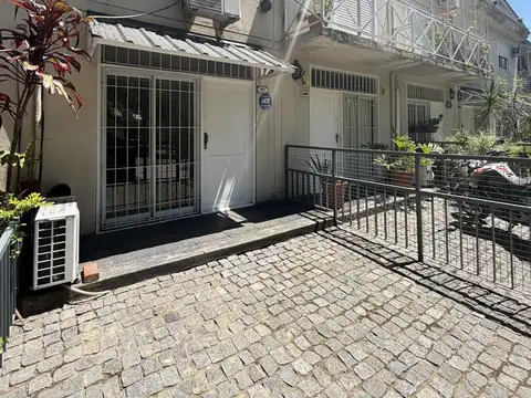 VENTA 4 AMB  CON JARDIN Y COCHERA  APTO CREDITO