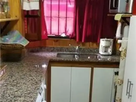 Depto Tipo Casa en Venta de 2 ambientes