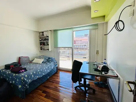 Avenida Pellegrini 600