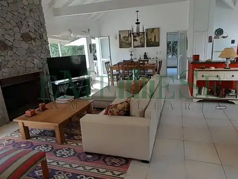 PENELOPE 475 TRES DORMITORIOS CON COCHERA PINAMAR NORTE