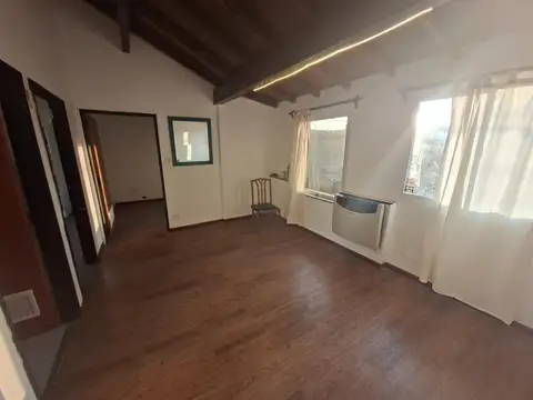 Libertad 1500, Piso 1