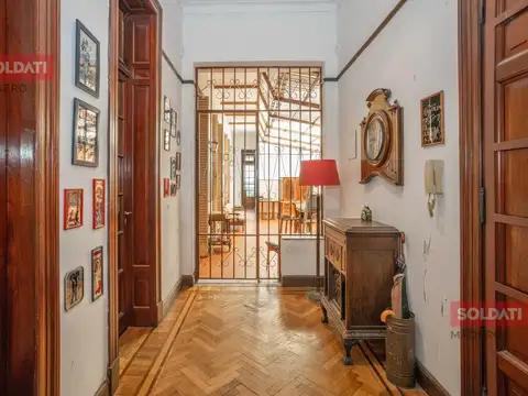 VENTA SEMIPISO 5 AMB.ALMAGRO CON 2 PATIOS Y BALCON APTO CRÉDITO