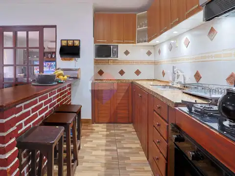 Casa en Venta con 1 cochera
