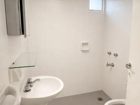 Depto Tipo Casa en Venta en Centro, USD 60.000