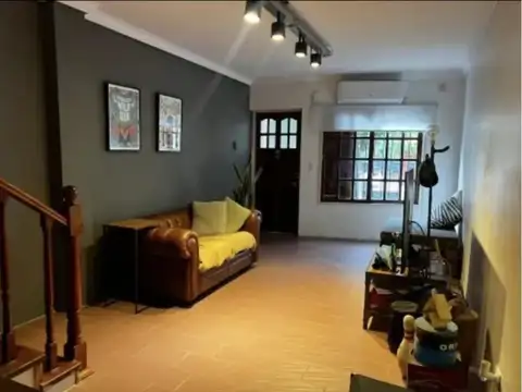Depto Tipo Casa en Venta en Morón Sur, USD 120.000